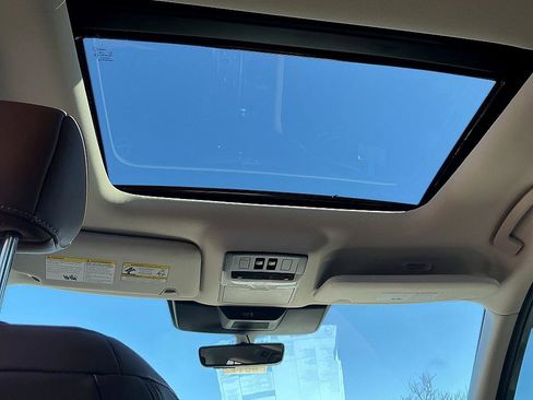 New 2026 Nissan Pathfinder Platinum image 24