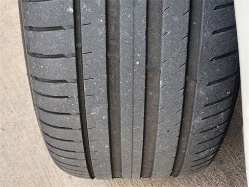 Used 2016 Lexus LX 570 4WD image 9