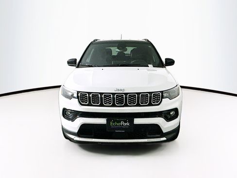 Used 2025 Jeep Compass Limited image 2