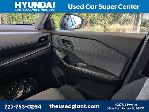 Used 2021 Nissan Rogue S FWD image 18