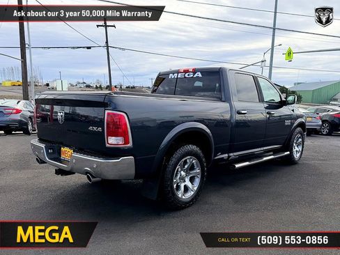 Used 2017 RAM 1500 Laramie w/ Convenience Group image 12