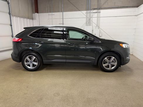 Certified 2022 Ford Edge SEL w/ Convenience Package AWD/4WD image 7
