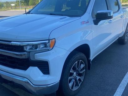 Used 2024 Chevrolet Silverado 1500 LT w/ Z71 Off-Road Package