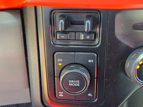 Used 2023 Ford F250 XLT w/ FX4 Off-Road Package AWD/4WD image 21