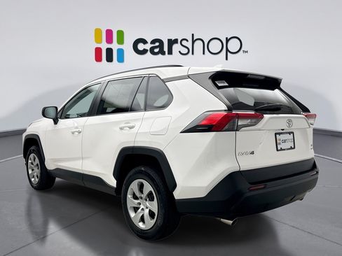 Used 2021 Toyota RAV4 LE AWD/4WD image 3