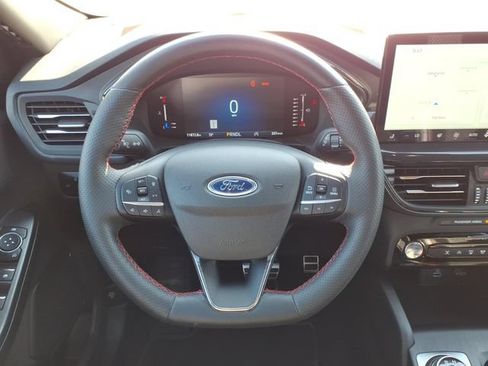 Certified 2023 Ford Escape ST-Line w/ Tech Pack #1 AWD/4WD image 11