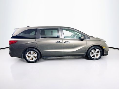 Used 2018 Honda Odyssey EX image 10