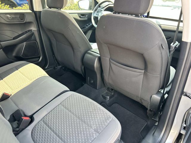 Certified 2022 Ford Escape SE w/ SE Sport Appearance Package FWD image 24