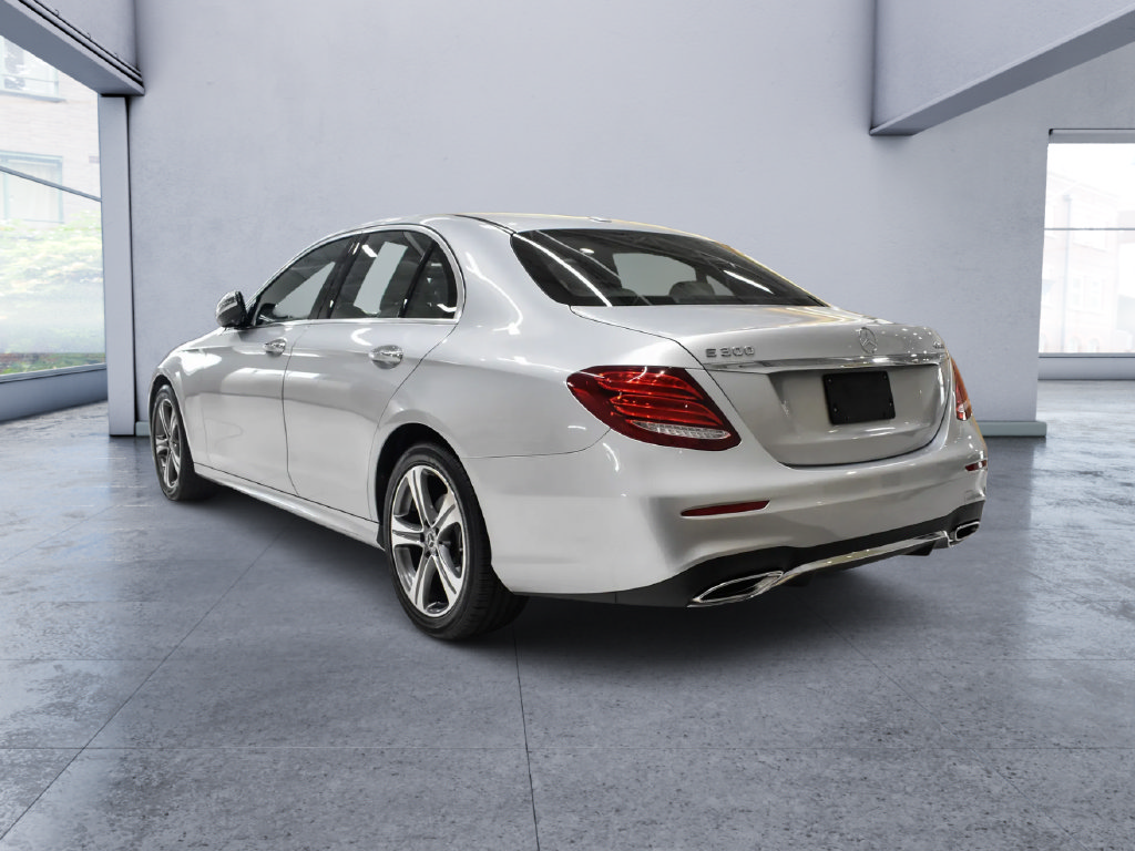 Used 2019 Mercedes-Benz E 300 4MATIC image 4