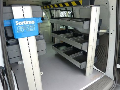 Used 2022 Ford Transit Connect XL image 16