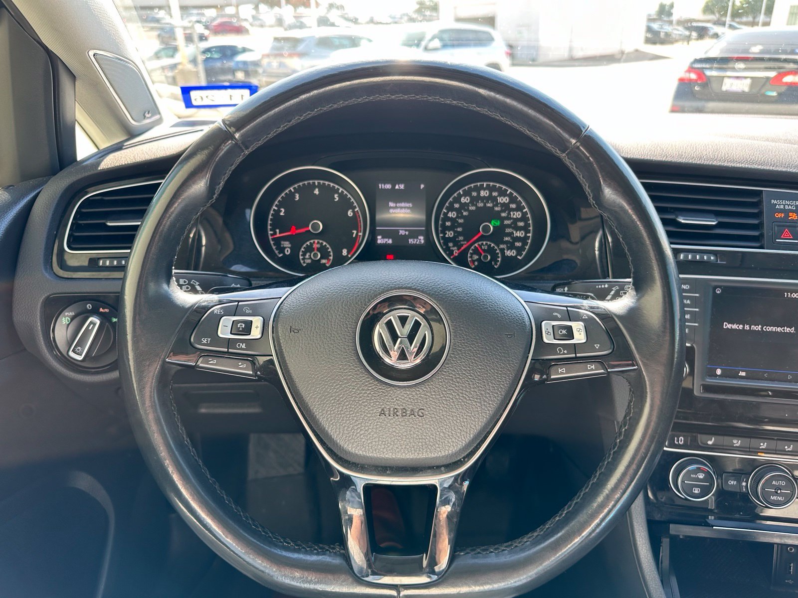 Used 2017 Volkswagen Golf SEL FWD image 10