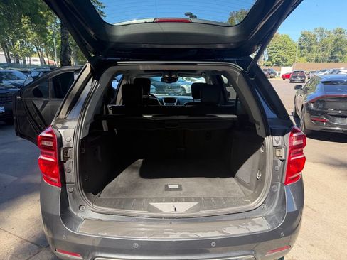Used 2017 Chevrolet Equinox Premier w/ Enhanced Convenience Package AWD/4WD image 14