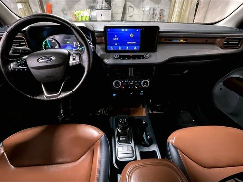 Used 2022 Ford Maverick Lariat w/ Lariat Luxury Package image 15