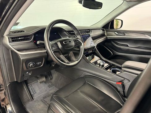 Used 2021 Jeep Grand Cherokee L Limited image 11