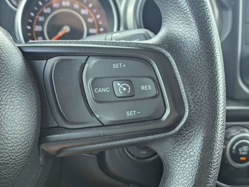 Used 2021 Jeep Gladiator Sport AWD/4WD image 25