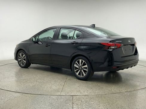 Used 2025 Nissan Versa SV image 6