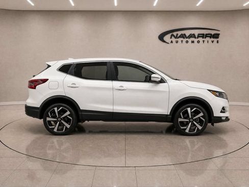 Used 2020 Nissan Rogue Sport SL FWD image 9