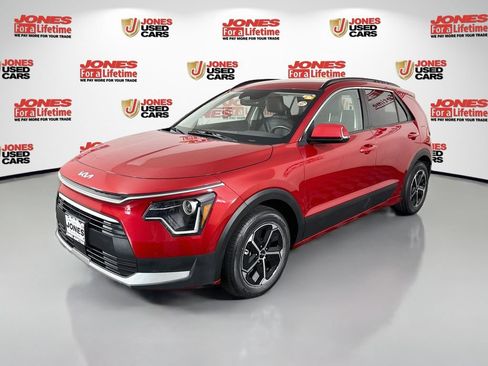 Used 2023 Kia Niro EX FWD image 12