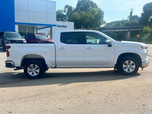 Used 2025 Chevrolet Silverado 1500 LT RWD image 2