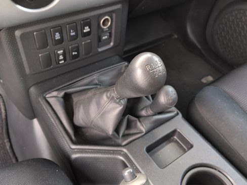 Used 2007 Toyota FJ Cruiser 4WD image 14