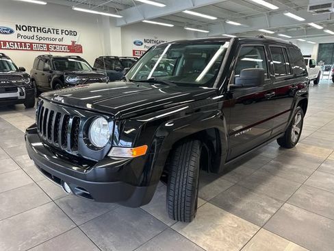 Used 2017 Jeep Patriot High Altitude FWD image 16