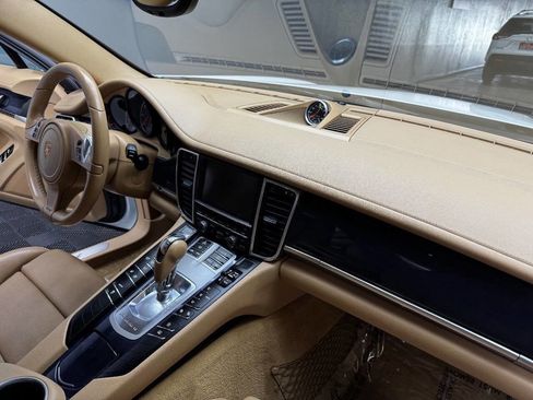 Used 2015 Porsche Panamera 4 AWD/4WD image 55