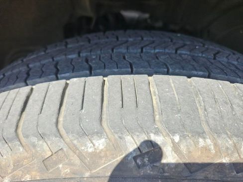 Used 2013 RAM 1500 Express image 27