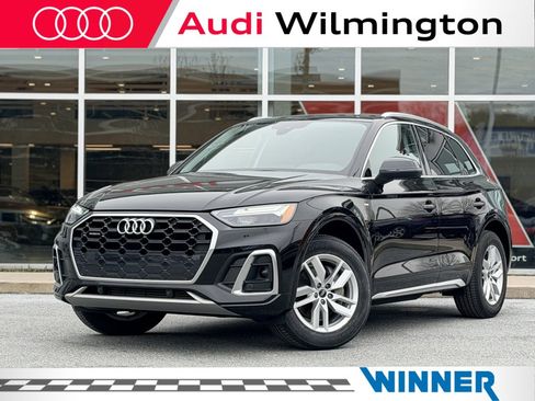 Certified 2023 Audi Q5 2.0T Premium w/ Convenience Package image 1