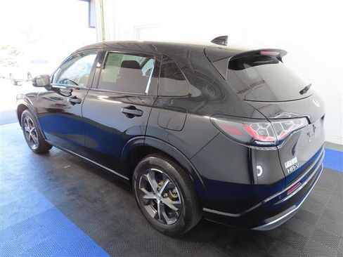 Used 2024 Honda HR-V EX-L image 10