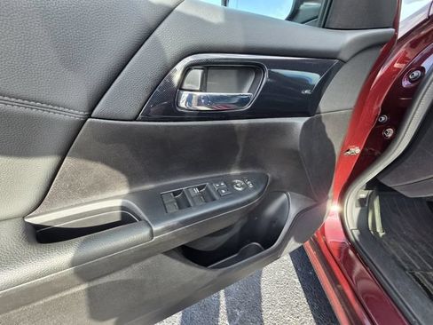 Used 2014 Honda Accord Sport image 10