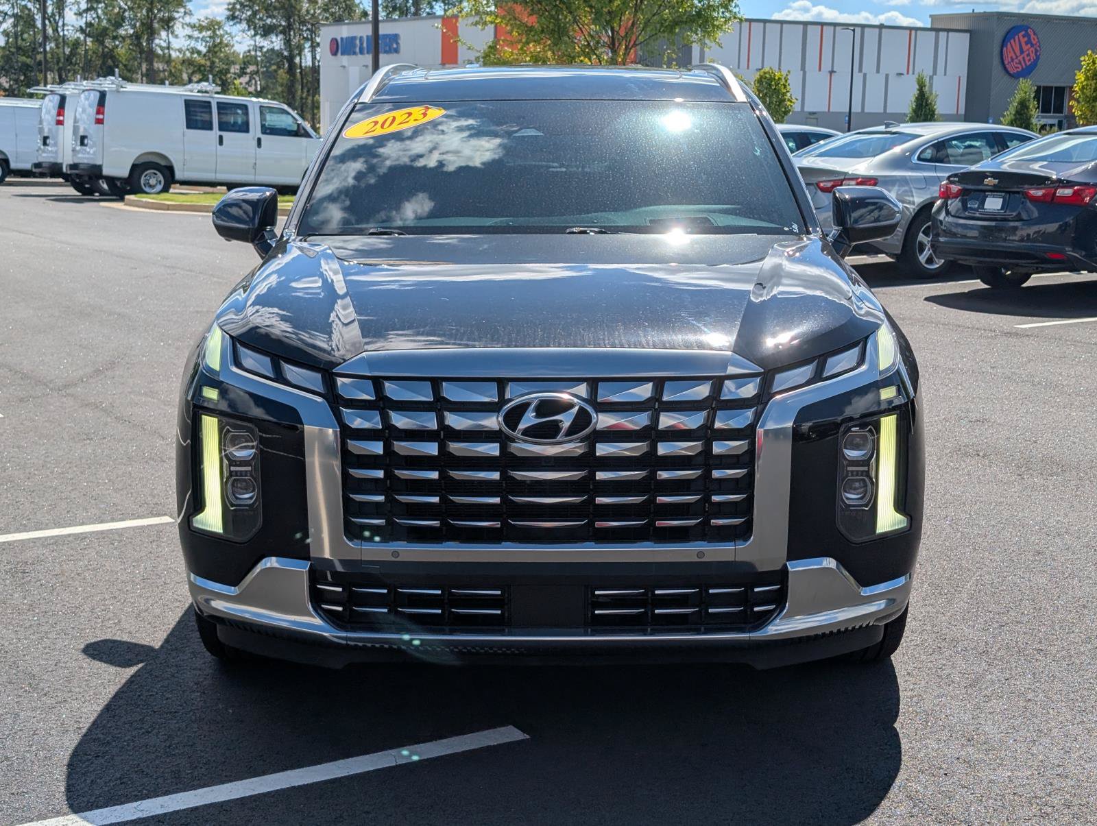 Used 2023 Hyundai Palisade Calligraphy w/ Cargo Package AWD/4WD image 3