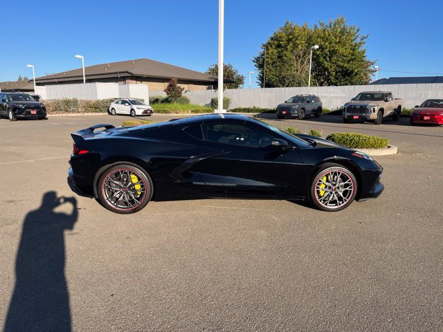 Used 2024 Chevrolet Corvette Stingray Premium Cpe w/ Z51 Performance Package RWD image 2