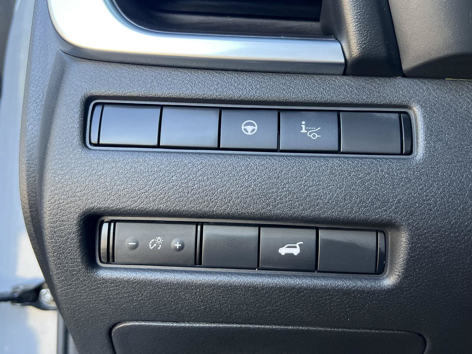Used 2022 Nissan Rogue Platinum w/ Head-Up Display Package AWD/4WD image 30