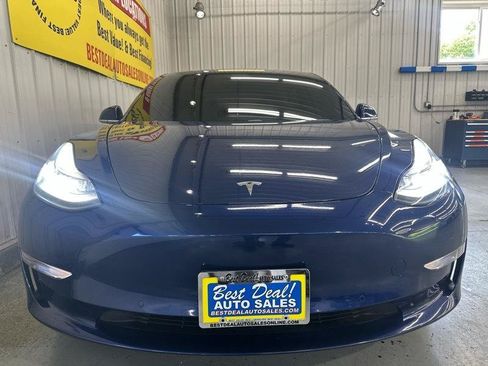 Used 2019 Tesla Model 3 Long Range AWD/4WD image 2