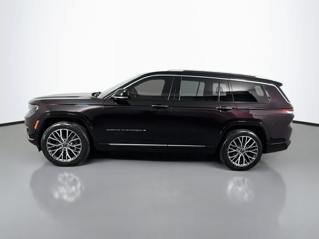 Used 2023 Jeep Grand Cherokee L Summit AWD/4WD image 4