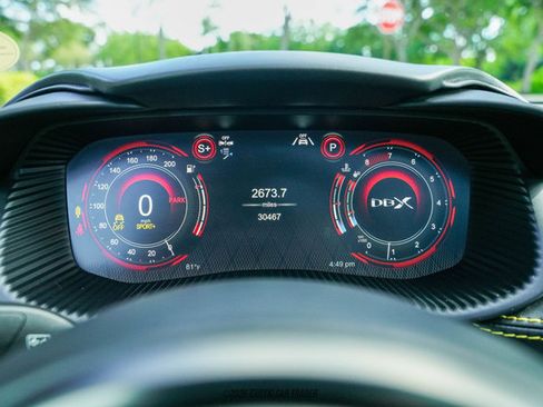 Used 2021 Aston Martin DBX AWD/4WD image 54