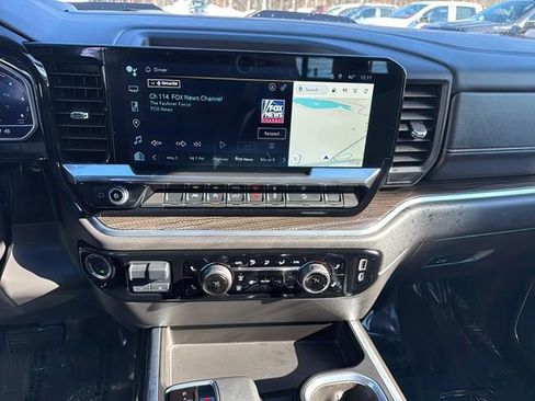 Used 2024 Chevrolet Silverado 1500 LT Trail Boss w/ Convenience Package II image 26