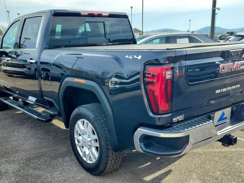 Used 2024 GMC Sierra 2500 SLT w/ SLT Premium Package image 3