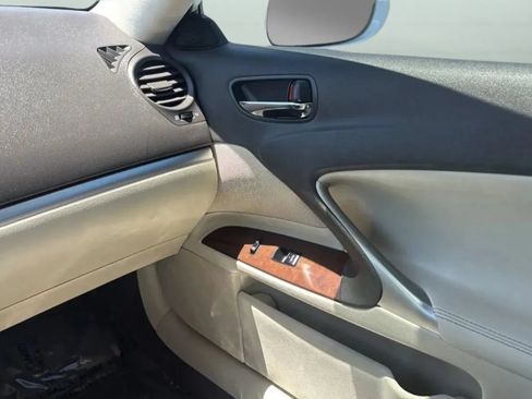 Used 2011 Lexus IS 250 w/ Premium Pkg Value Edition RWD image 25