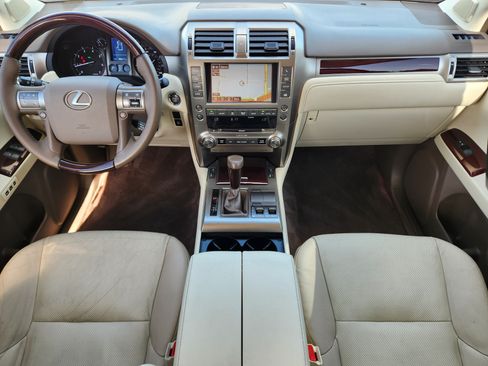 Used 2019 Lexus GX 460 Premium AWD/4WD image 31