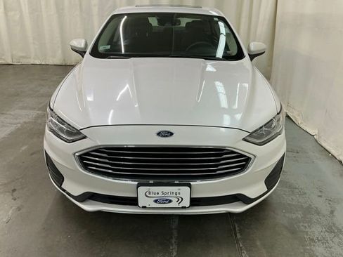 Used 2019 Ford Fusion SE FWD image 9