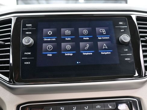 Used 2023 Volkswagen Atlas SEL R-Line image 22