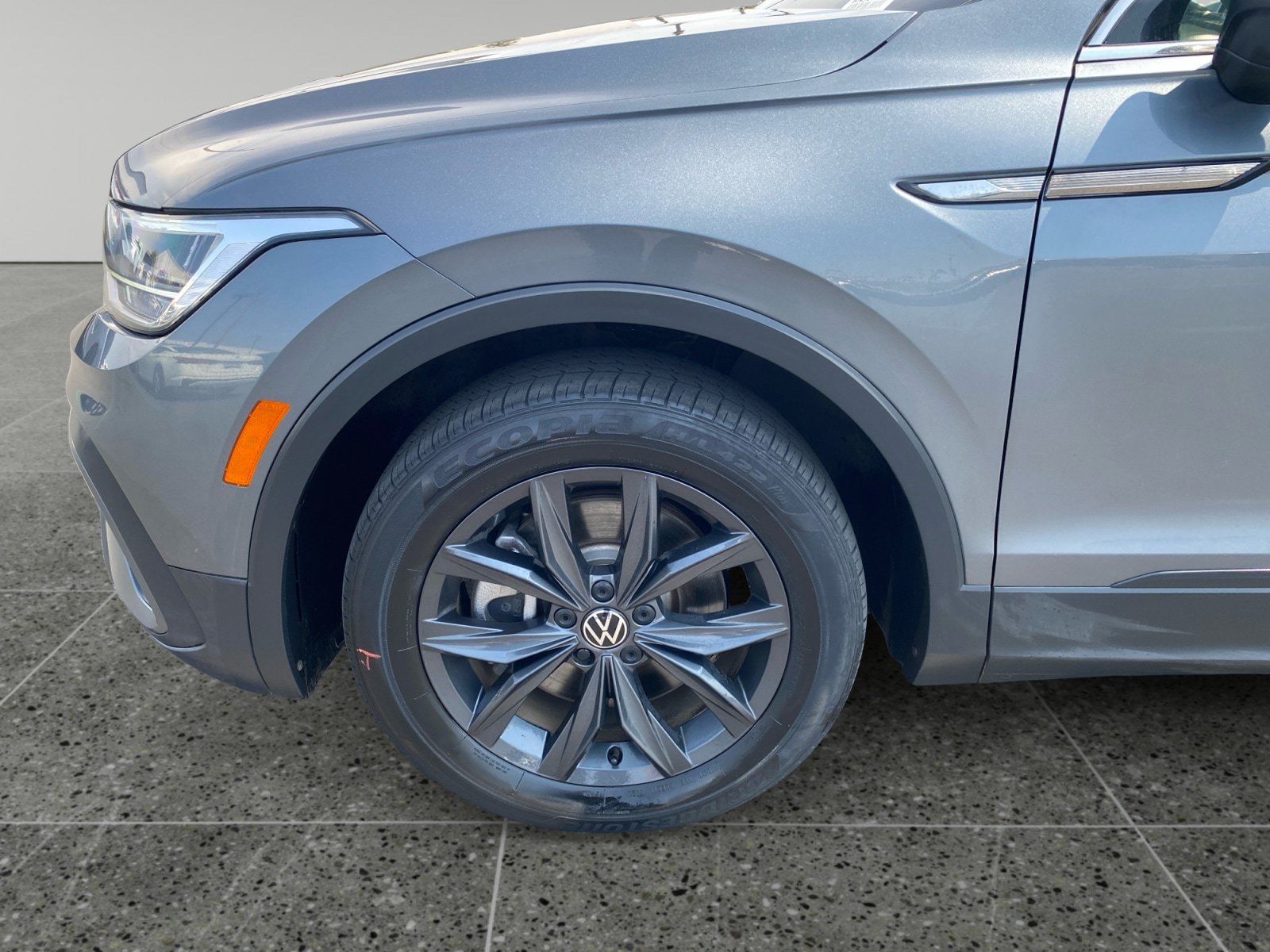 Used 2024 Volkswagen Tiguan Wolfsburg Edition FWD image 14
