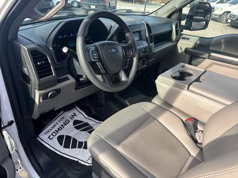 Used 2022 Ford F250 XL w/ Power Equipment Group AWD/4WD image 10