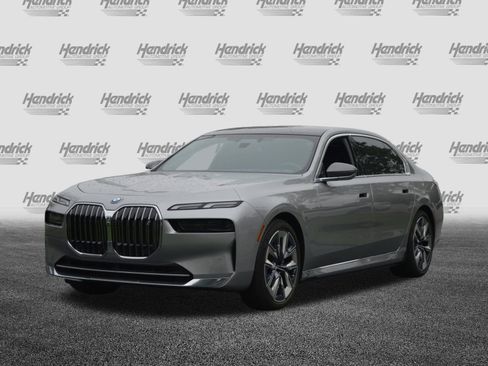 Certified 2023 BMW i7 xDrive60 AWD/4WD image 7