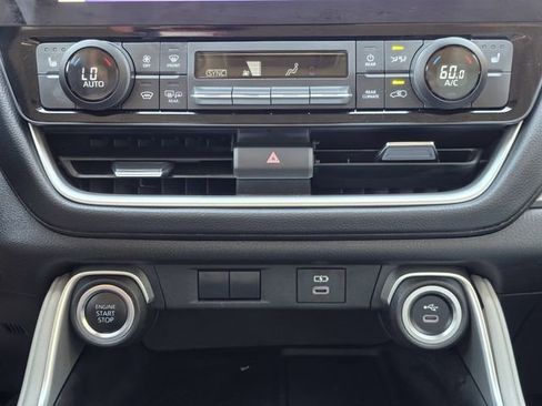 Used 2024 Toyota Grand Highlander XLE image 13