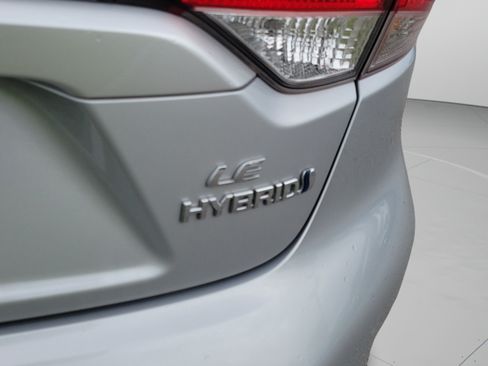 Used 2023 Toyota Corolla LE w/ LE Convenience Package FWD image 20