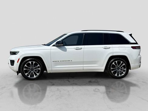 Used 2022 Jeep Grand Cherokee Overland AWD/4WD image 3