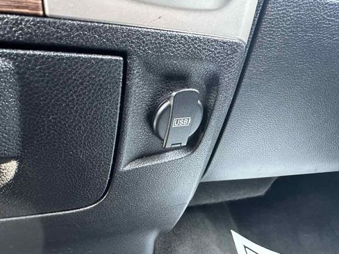 Used 2014 RAM 1500 Laramie image 25