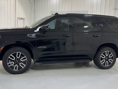 Used 2021 GMC Yukon AT4 w/ Rear Media and Nav Package image 6